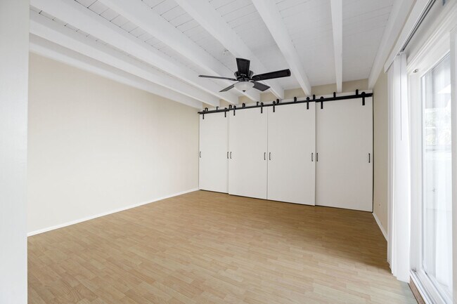 Building Photo - 1916 Clark Ln