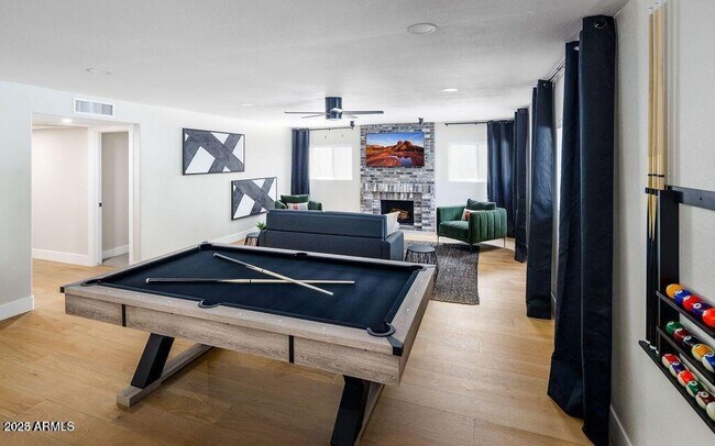 Building Photo - 6174 E Janice Wy