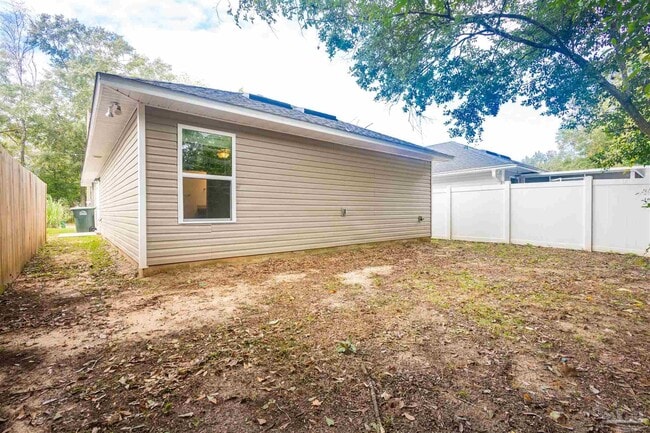 Building Photo - 8702 Doris Ave