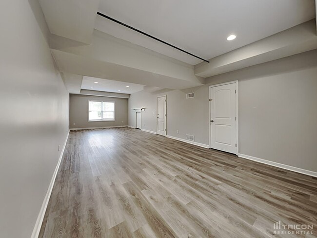 Building Photo - 140 St Ann Cir
