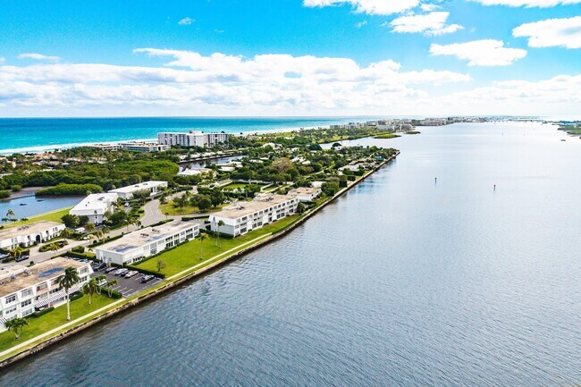 Building Photo - 2170 Ibis Isle Rd