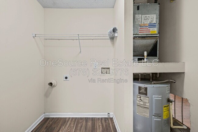 Building Photo - 3202 Fairington Club Dr