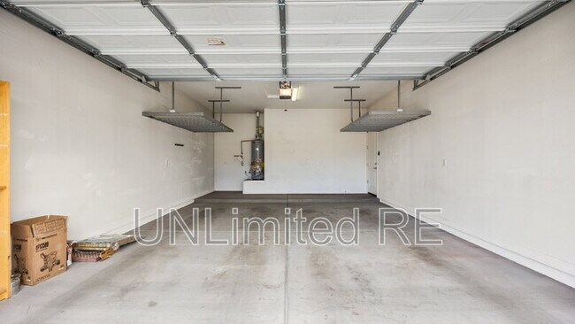 Building Photo - 5641 N Teaberry Ln