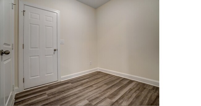 Building Photo - 2310 Creekmere Ln