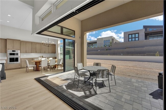 Building Photo - 10973 Horizon Ledge Ave