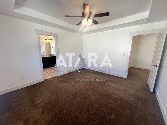 Building Photo - 1788 W Fall Brook Dr