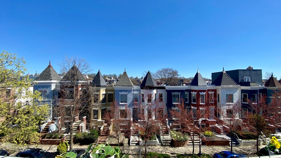 View from balconies - 2022 Flagler Pl NW
