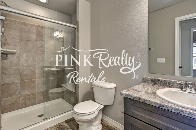 Building Photo - 10627 Hidden Pr Pkwy