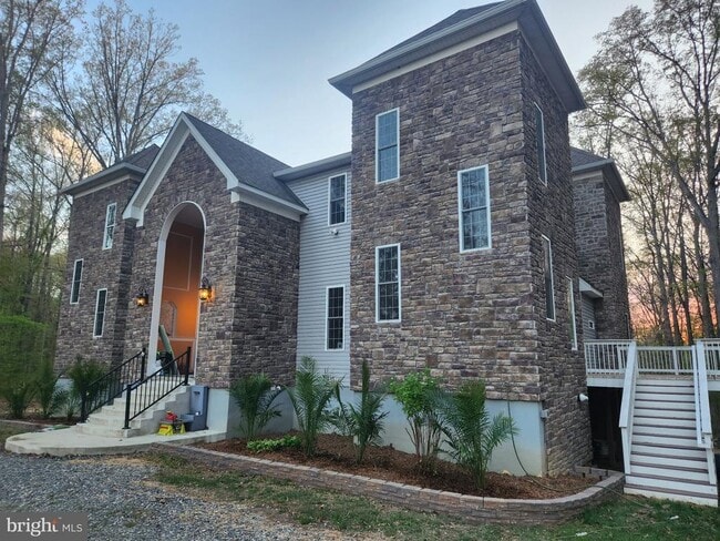 Building Photo - 12029 Sycamore Shoals Dr
