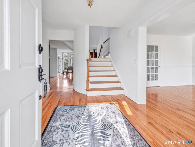 Building Photo - 553 Judd Rd