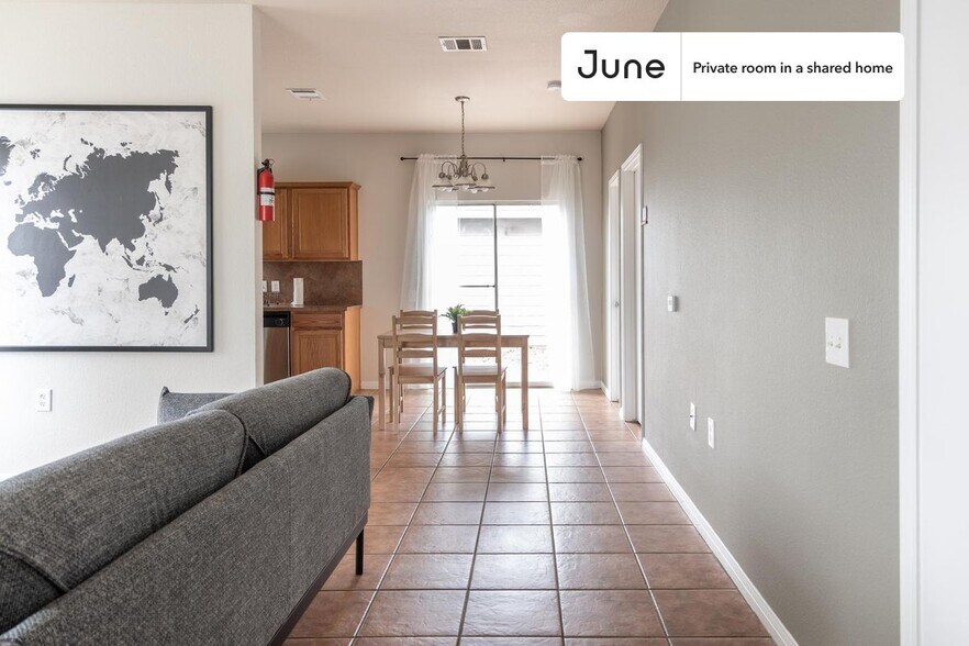 Building Photo - Room in Shared 5 bed/2 bath home