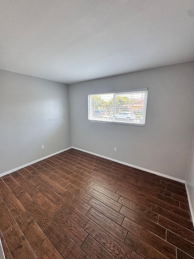 Building Photo - 17441 Jacquelyn Ln