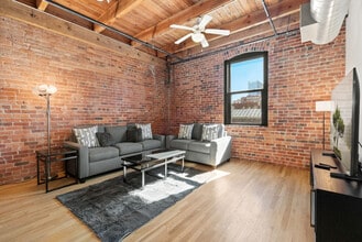 Building Photo - 1890 Wewatta St