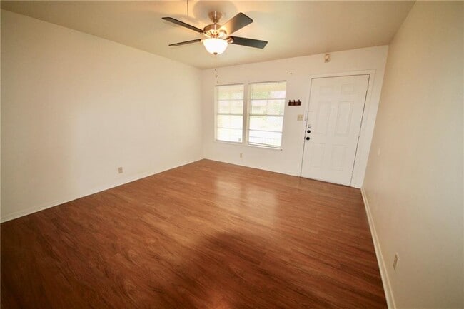 Building Photo - 1800 Rhodes Rd