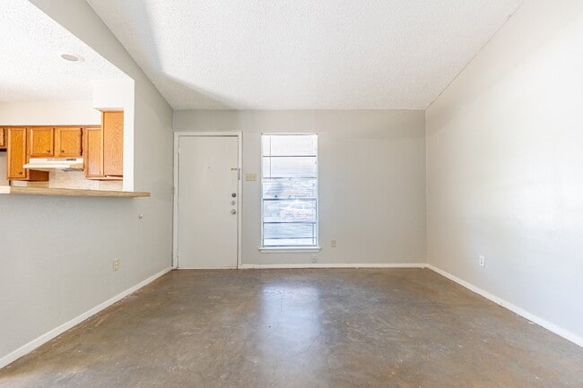 Building Photo - 6201 Berkett Cove