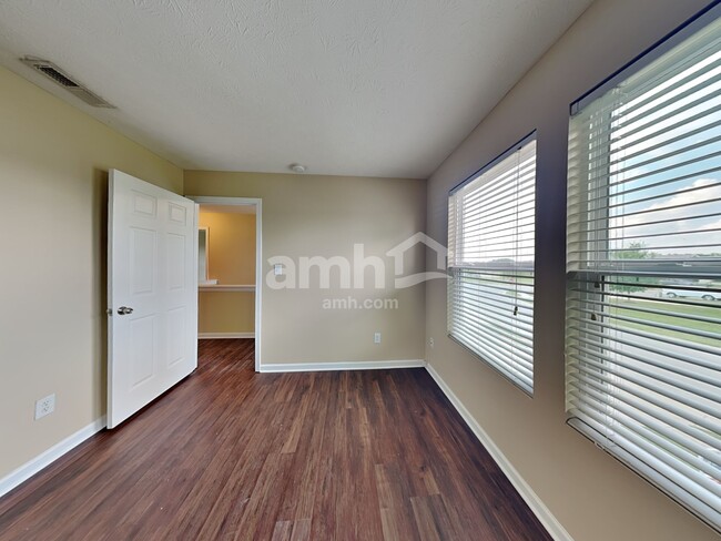 Building Photo - 11527 Tahoe Way