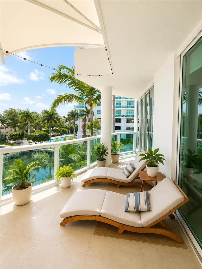 Building Photo - 7918 Harbor Island Dr