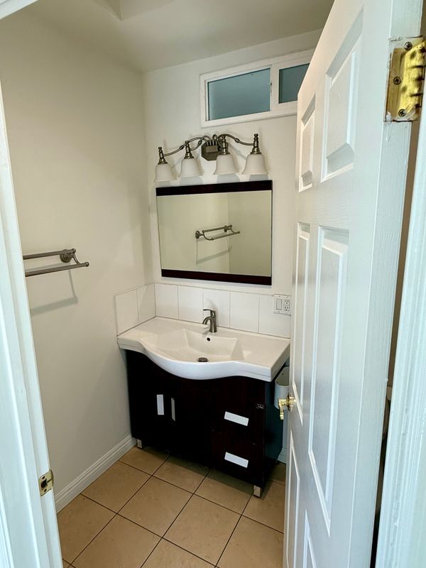 Building Photo - 1838 Glenwood Rd