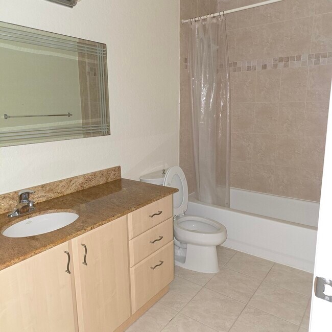 Building Photo - 1610 Presidential Way