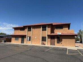 Building Photo - Lindsay and McKellips. Remodeled 2 bed, 2b...