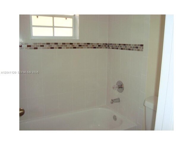 Building Photo - 286 Bridgeton Way