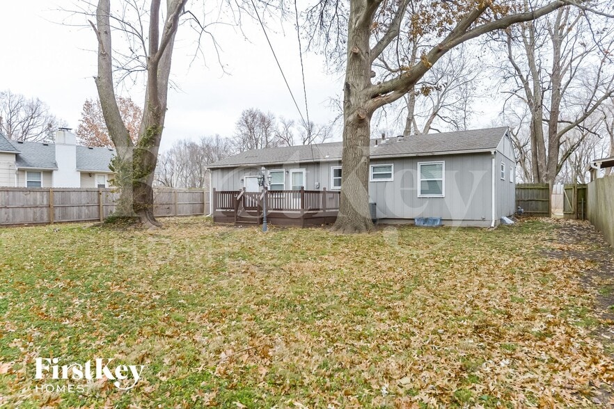 Building Photo - 210 Berry Ave