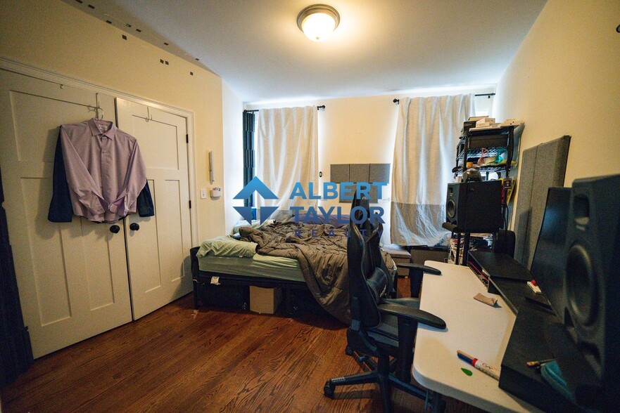 Building Photo - 491 Commonwealth Ave