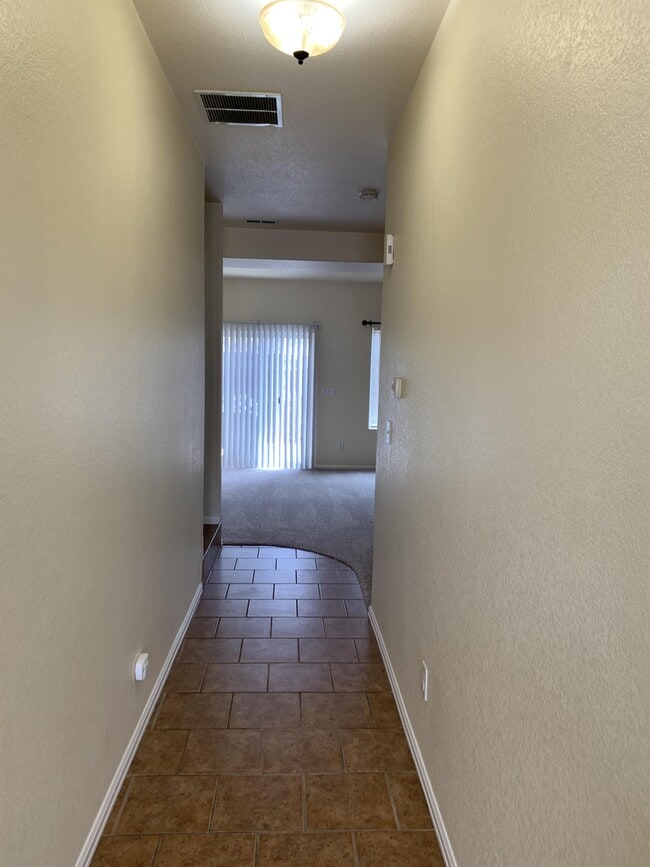 Building Photo - 755 Hailey Glenn View