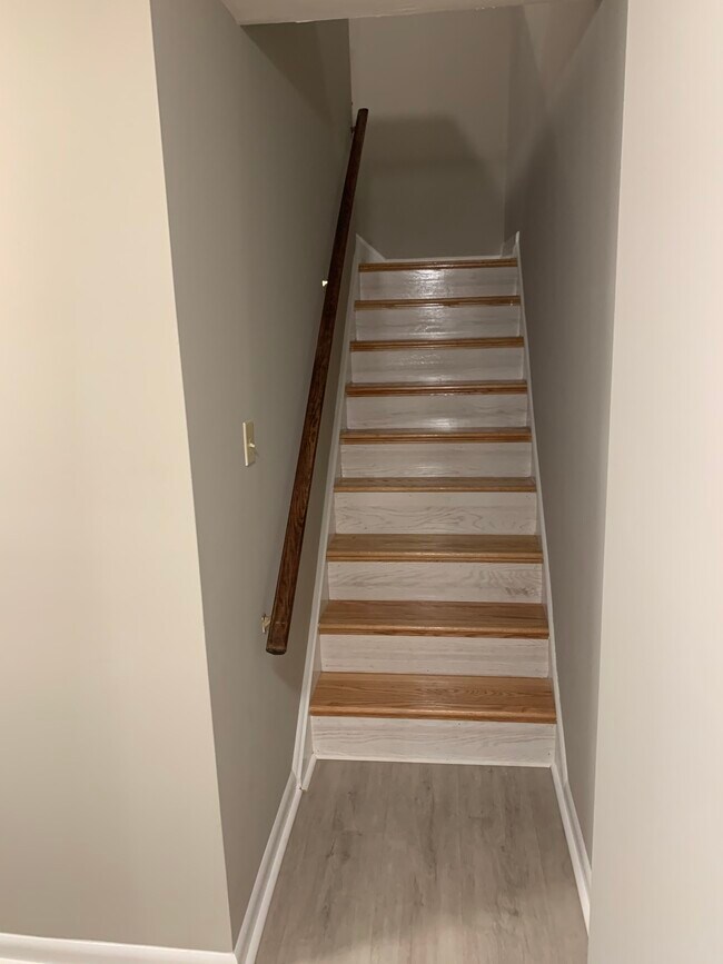 Stairs to 1st level - 121 New York Ave NW