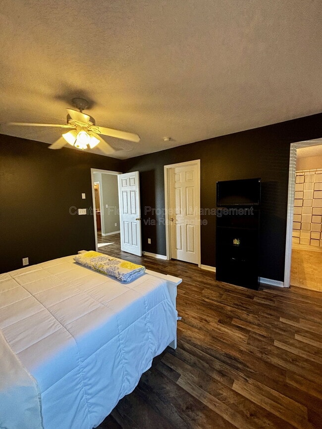 Building Photo - 13208 Sour Orange Dr