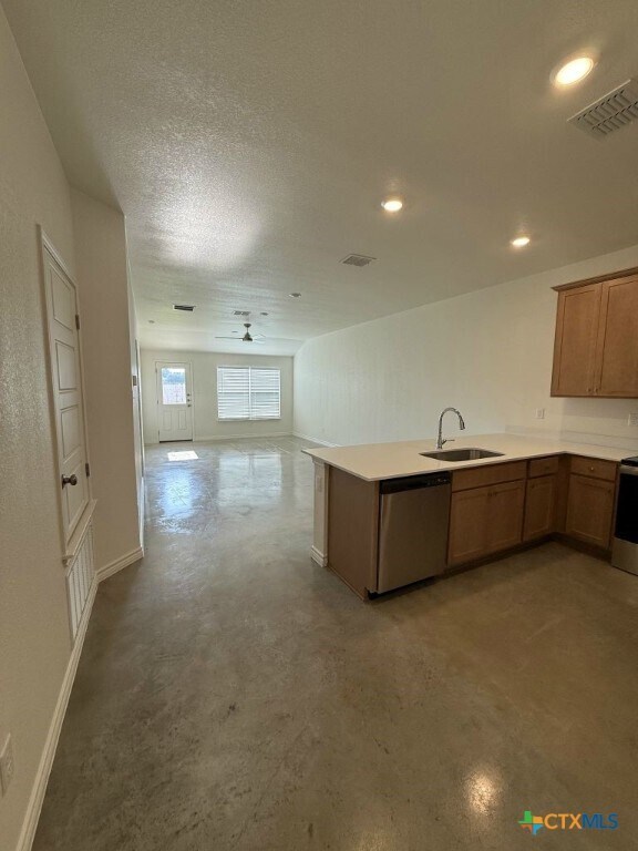 Building Photo - 1125 Lindsey Dr