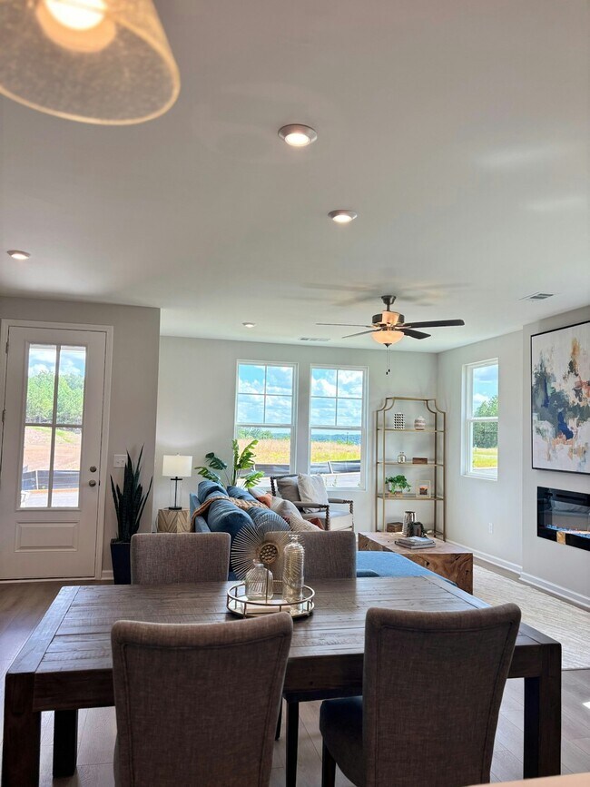 Building Photo - 109 Pk Rdg Cir
