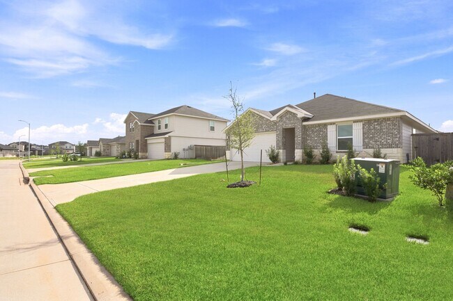 Building Photo - 40758 Rosemary Rain Ln