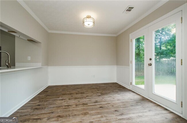 Building Photo - 10840 Mortons Crossing