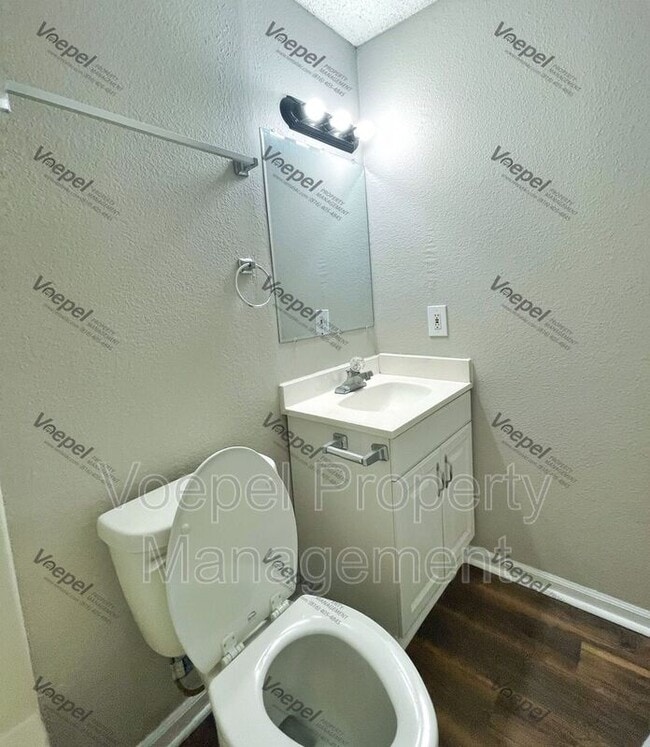 Building Photo - 5644 N Anita Ave