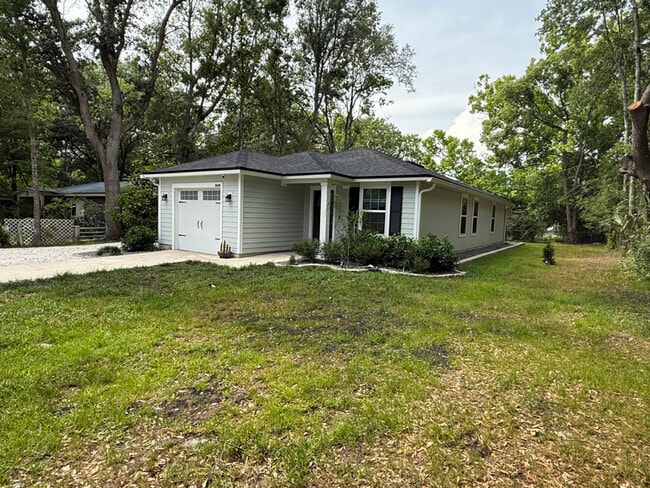 Building Photo - 4649 Suray Ave