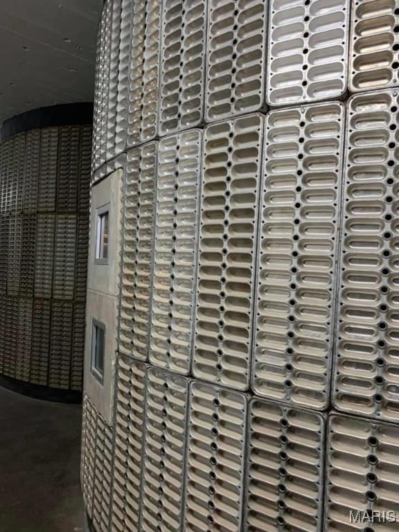 Building Photo - 701 N 15th St