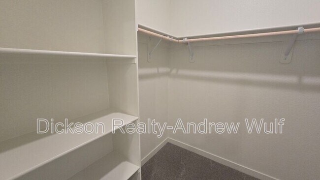 Building Photo - 7571 Grassy Plns Dr