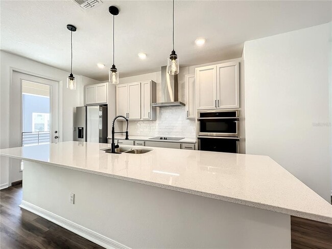 Building Photo - 12518 Willstatter Ave