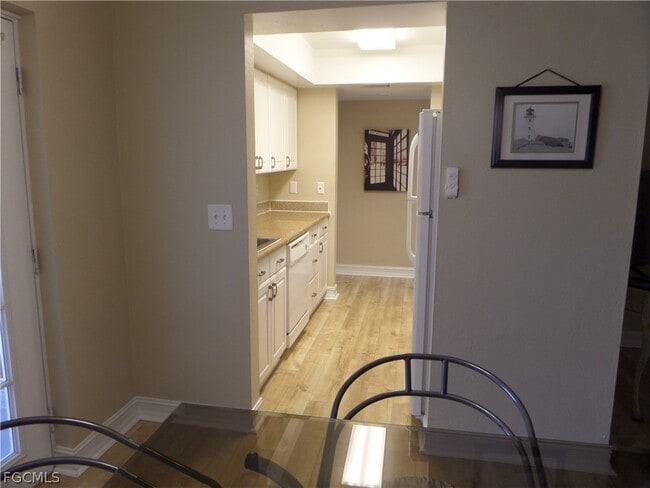 Building Photo - 3905 Del Prado Blvd S