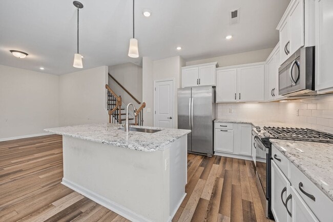 Building Photo - 1631 Glacier Dr
