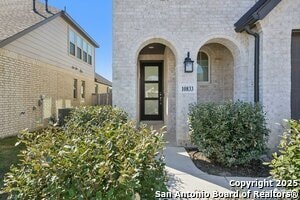 Building Photo - 10833 Coppola