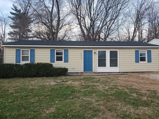 Building Photo - 1027 E Villa Marie St