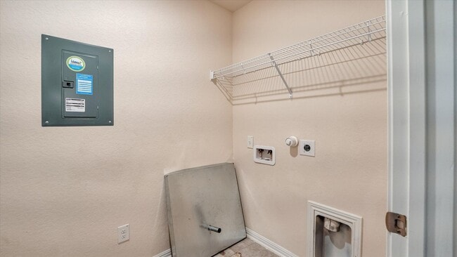 Building Photo - Redland Rd/281 Sienna Subdivision