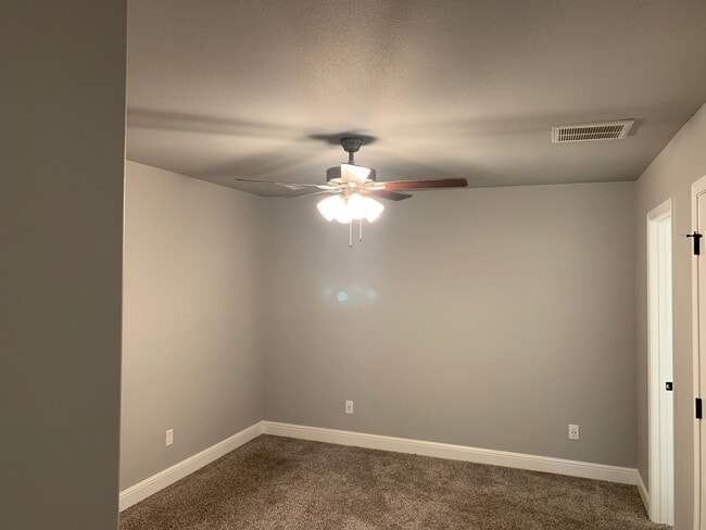 Building Photo - Beautiful 4 Bedroom Home for lease, Benton...