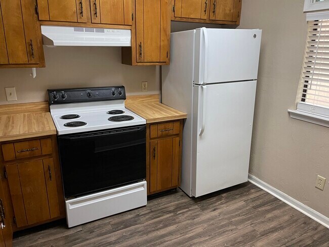Building Photo - 3206 Ginger Dr