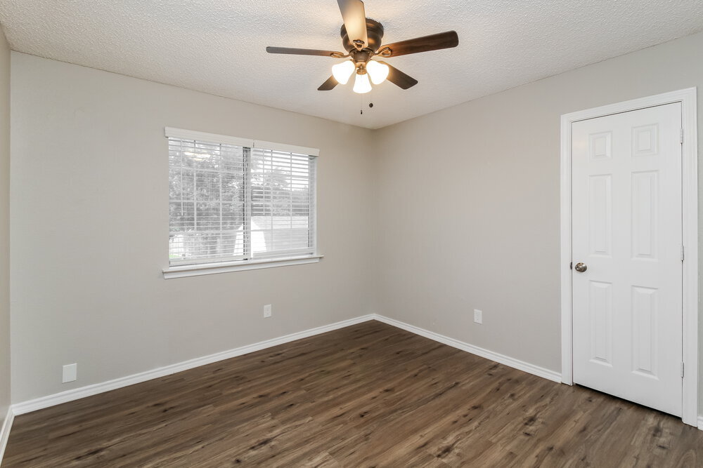 Building Photo - 6737 Moss Ln