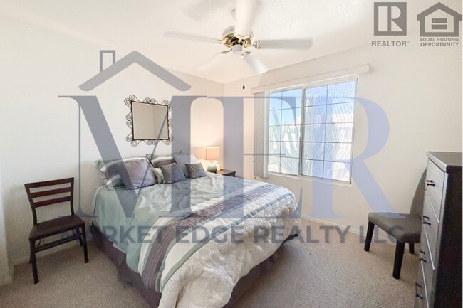 Building Photo - 2Bed/2Bath Home in 55+ Community in Peoria...