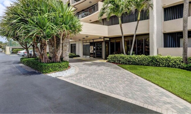 Building Photo - 4200 N Ocean Dr