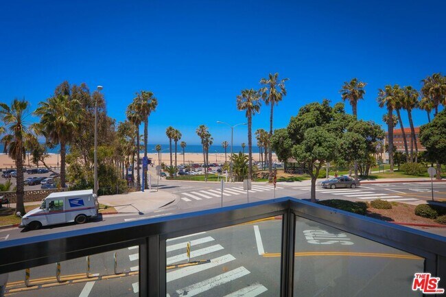 Building Photo - 2101 Ocean Ave